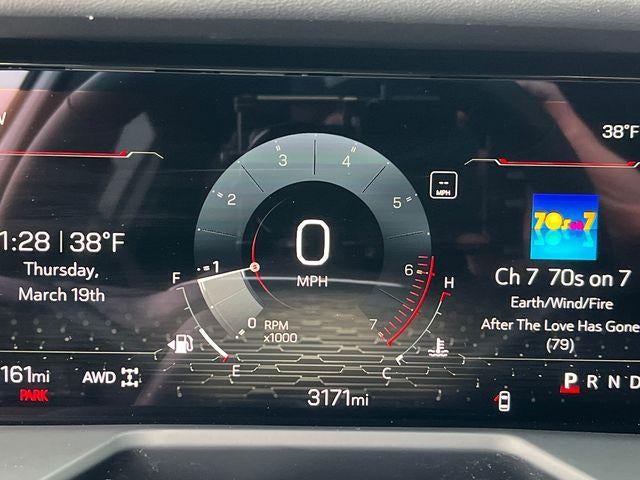 2024 GMC Acadia Elevation