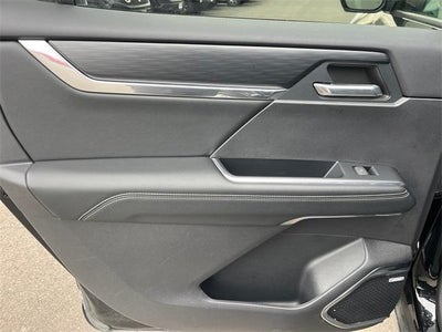 2024 GMC Acadia Elevation