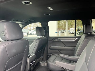 2024 GMC Acadia Elevation