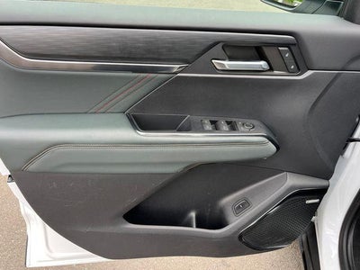2024 GMC Acadia AT4