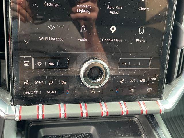 2024 GMC Acadia AT4
