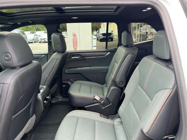 2024 GMC Acadia AT4