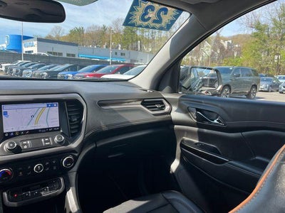 2023 GMC Acadia AT4