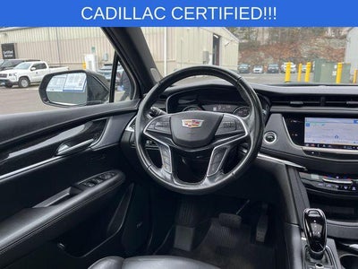 2022 Cadillac XT5 Premium Luxury