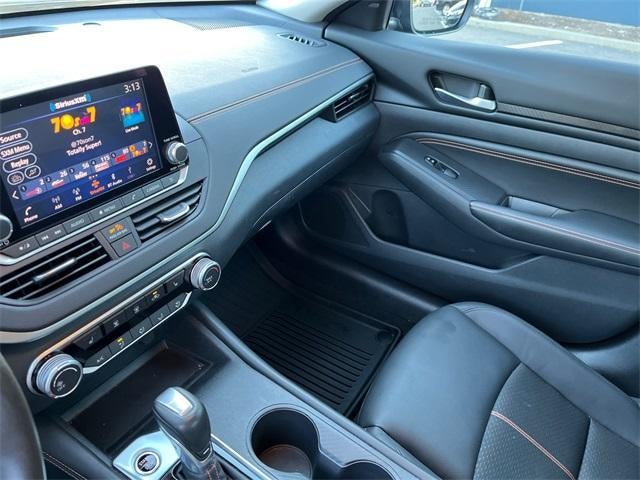 2022 Nissan Altima 2.0 SR