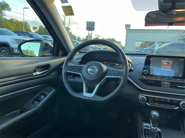 2022 Nissan Altima 2.0 SR