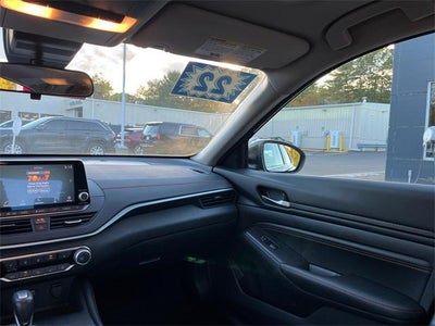 2022 Nissan Altima 2.0 SR