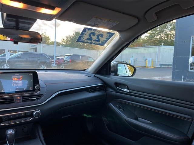 2022 Nissan Altima 2.0 SR