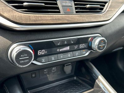 2025 Nissan Altima SL AWD
