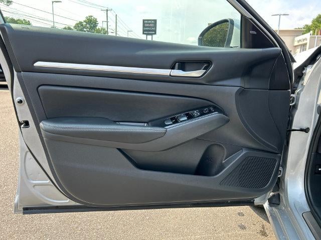 2025 Nissan Altima SL AWD