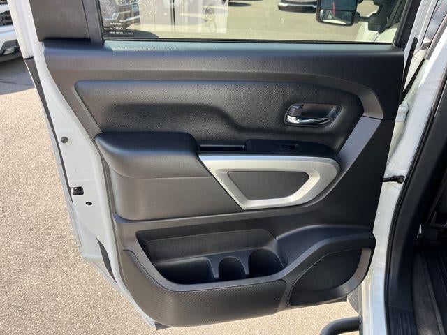 2021 Nissan Titan SV