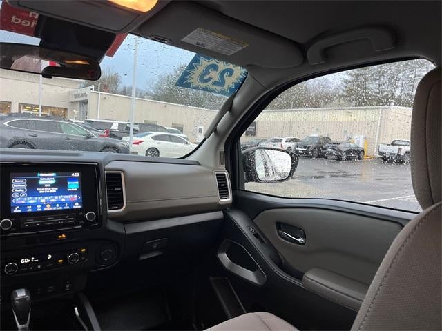 2023 Nissan Frontier SV