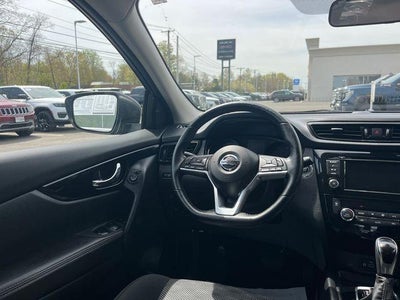 2022 Nissan Rogue Sport SV