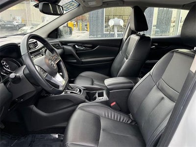 2022 Nissan Rogue Sport SL